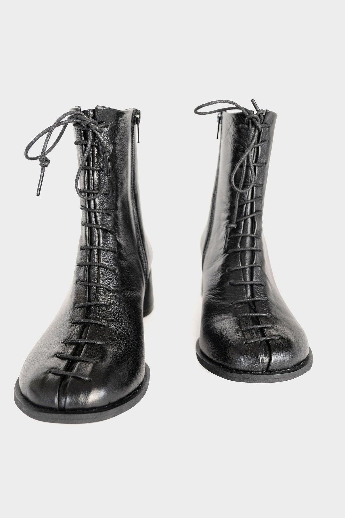 Daffy Boots