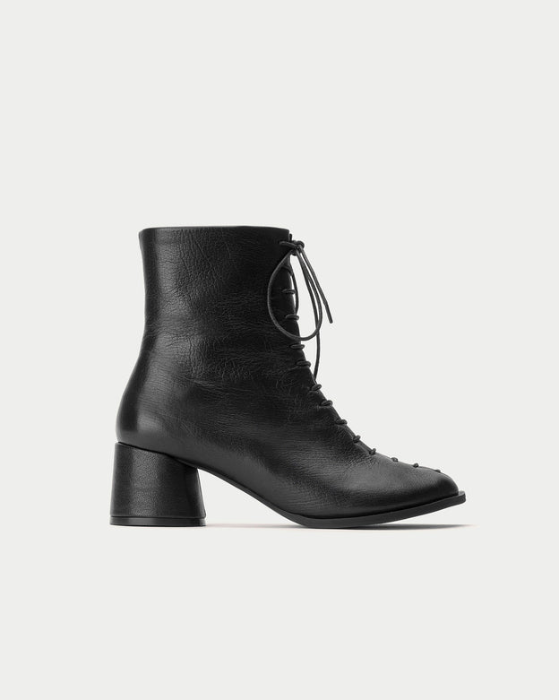 Daffy Boots