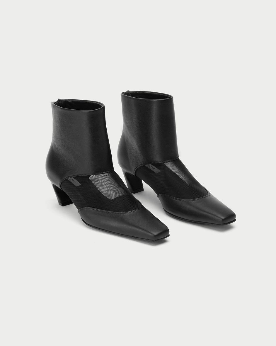Nude Boots
